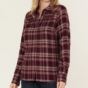 New. Shyanne Wome's Burgundy Plaid Button Down Shirt Size L